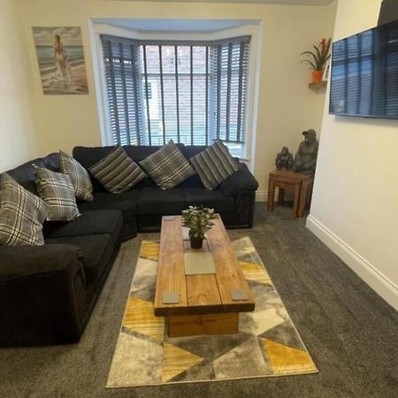 House Located Centrally For Up To 8 Guests Scarborough Bagian luar foto