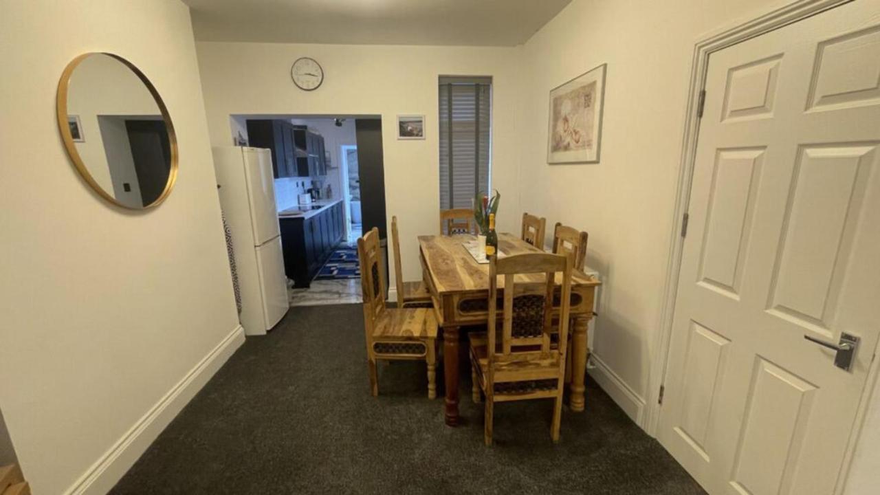 House Located Centrally For Up To 8 Guests Scarborough Bagian luar foto