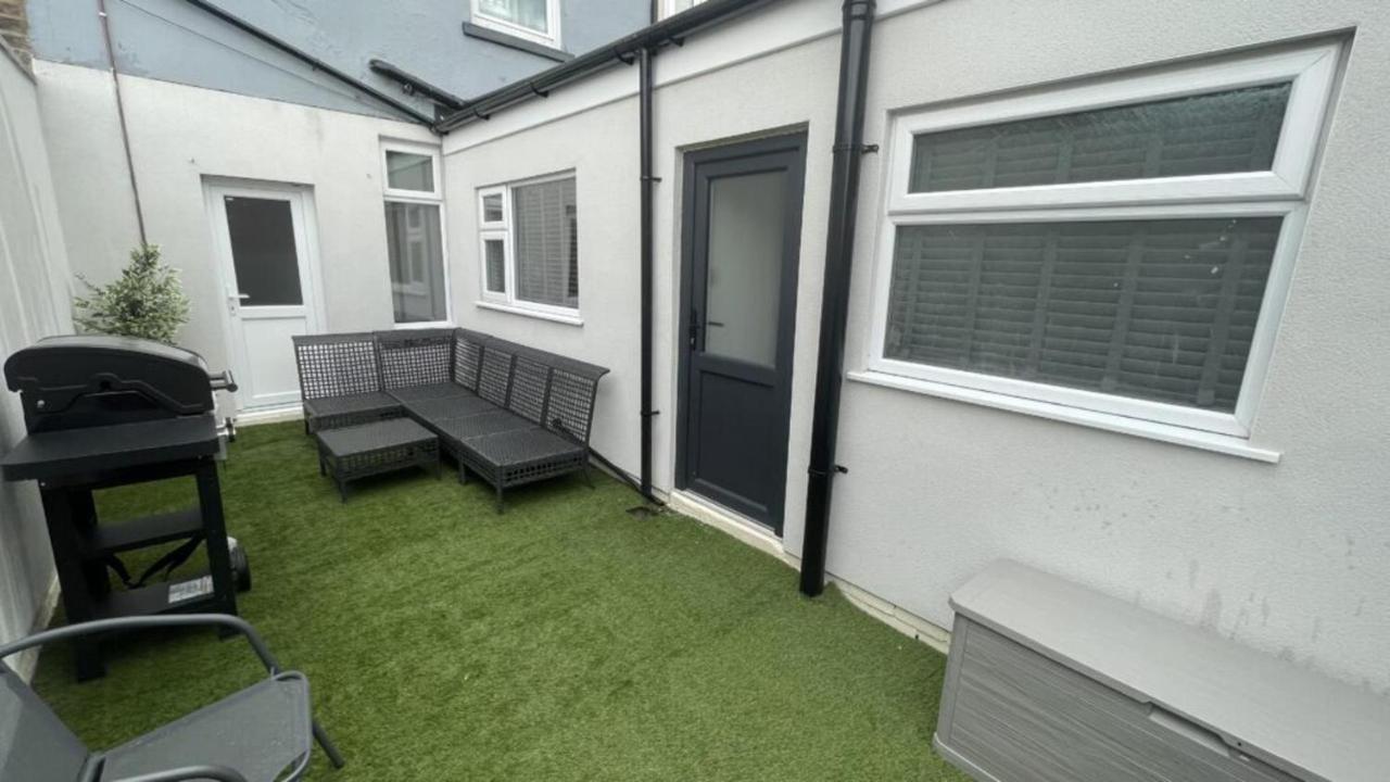 House Located Centrally For Up To 8 Guests Scarborough Bagian luar foto